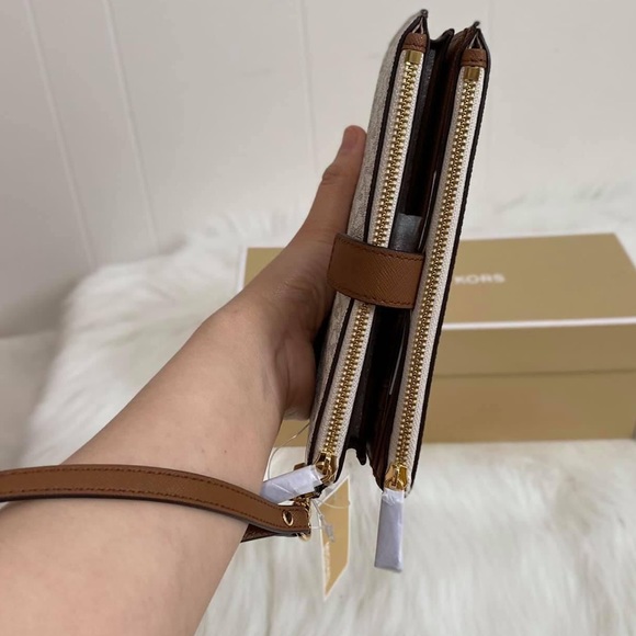 MK DOUBLE ZIP WALLET - Picture 2 of 3